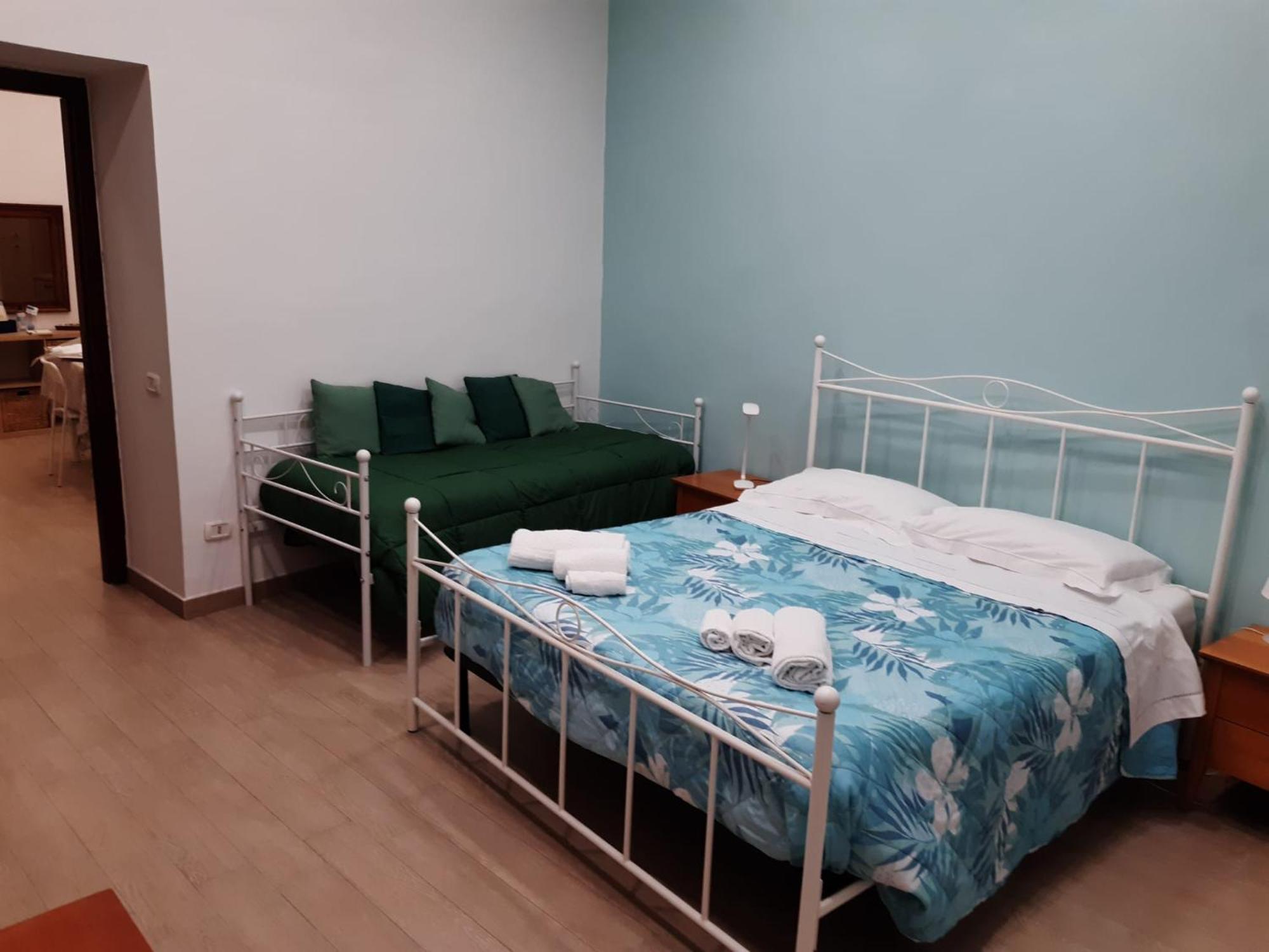 Casa Vacanze Napoli Centro Carmen & Sara Ngoại thất bức ảnh